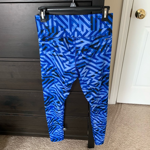 champion patterned leggings - Picture 2 of 3